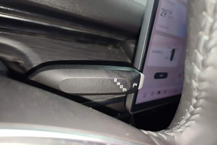 Used CHANGAN NEVO A07 2025 All-Electric "Real Bargain" 525 Luxury Model Gear Lever