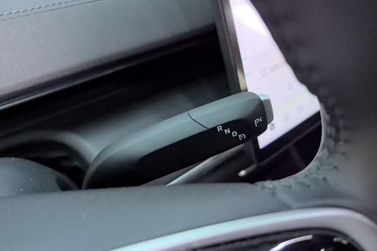 Used CHANGAN NEVO A07 2025 Pure Electric "True Fragrance" Edition 625 Flagship Model Gear Lever