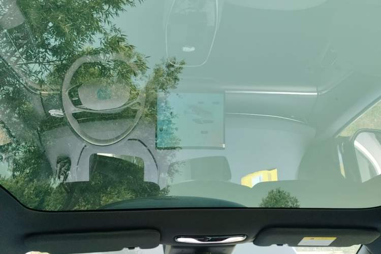 Used CHANGAN NEVO A07 2025 All-Electric "True Fragrance" Edition 710-Mile Long-Range Version Headliner