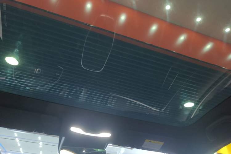 Used CHANGAN NEVO A07 2025 Blue Whale Pure Electric 625 Flagship Model Headliner