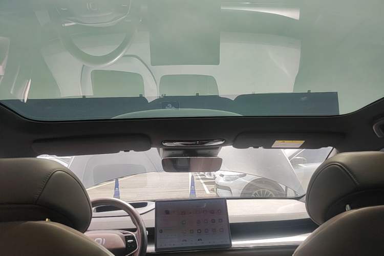 Used CHANGAN NEVO A07 2025 Blue Whale Pure Electric 625 Flagship Model Headliner