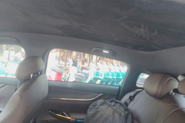 Used CHANGAN NEVO A07 2025 Blue Whale Pure Electric Version 625 Luxury Model Headliner
