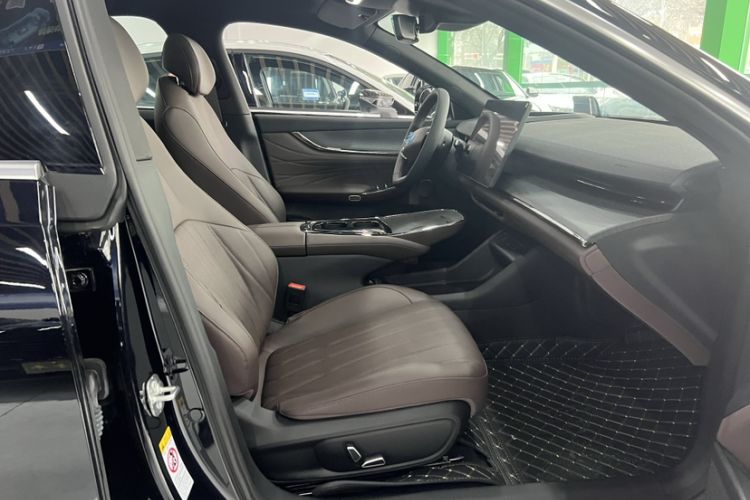 Used CHANGAN NEVO A07 2025 Range-Extended "True Fragrant" Edition 230 Flagship Model Interior 3