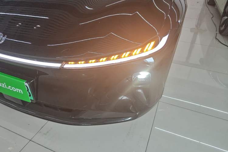 Used CHANGAN NEVO A07 2025 Range-Extended "True Fragrant" Edition 230 Luxury Version Left Front Headlight