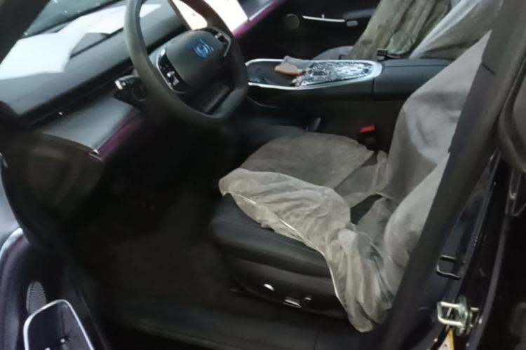 Used CHANGAN NEVO A07 2025 Blue Whale Range-Extending Version 230 Flagship Model Left Front Seat