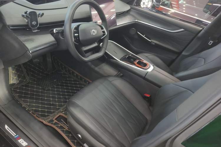 Used CHANGAN NEVO A07 2025 Blue Whale Pure Electric 625 Flagship Model Left Front Seat