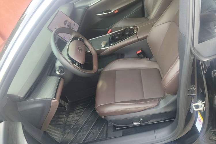 Used CHANGAN NEVO A07 2025 Blue Whale Pure Electric Version 625 Luxury Model Left Front Seat