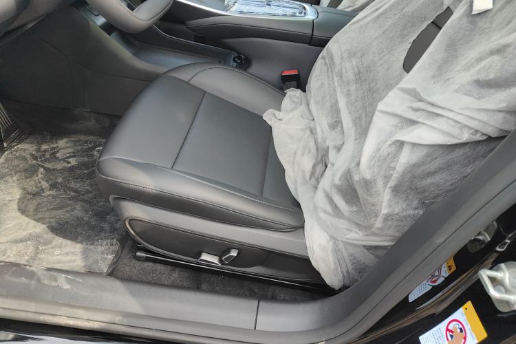 Used CHANGAN NEVO A07 2025 Blue Whale Range-Extending Model 140 Elite Version Left Front Seat
