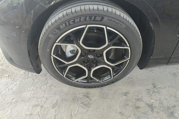 Used CHANGAN NEVO A07 2025 Blue Whale Range-Extending Version 230 Flagship Model Left Front Wheel Hub