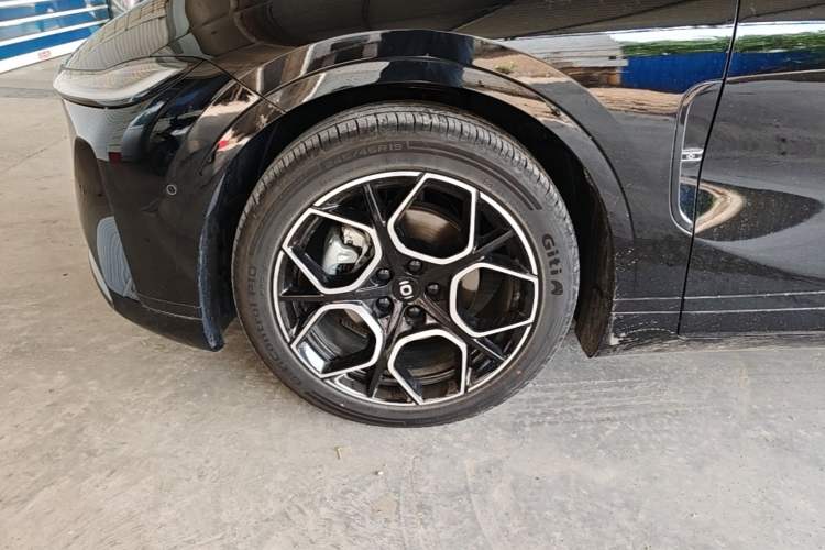 Used CHANGAN NEVO A07 2025 Pure Electric "True Fragrance" Edition 525 Prestige Model Left Front Wheel Hub
