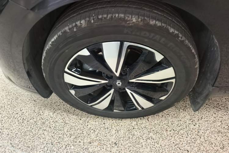 Used CHANGAN NEVO A07 2025 Blue Whale All-Electric 515 Collection Model Left Front Wheel Hub