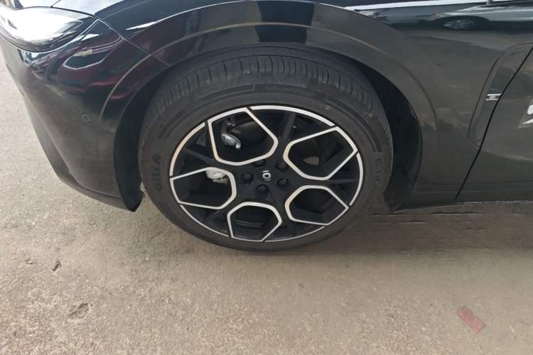 Used CHANGAN NEVO A07 2025 Pure Electric "True Fragrance" Edition 625 Flagship Model Left Front Wheel Hub