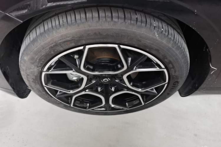 Used CHANGAN NEVO A07 2025 Blue Whale Extended-Range 230 Prestige Model Left Front Wheel Hub
