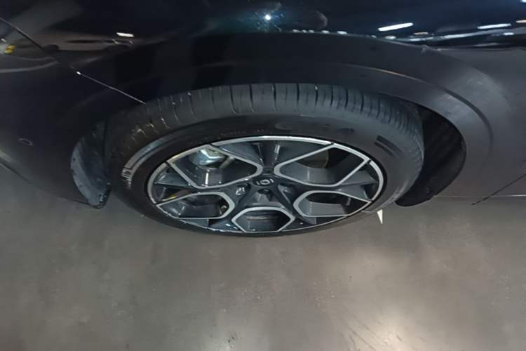 Used CHANGAN NEVO A07 2025 Pure Electric "True Fragrance" Edition 625 Flagship Model Left Front Wheel Hub