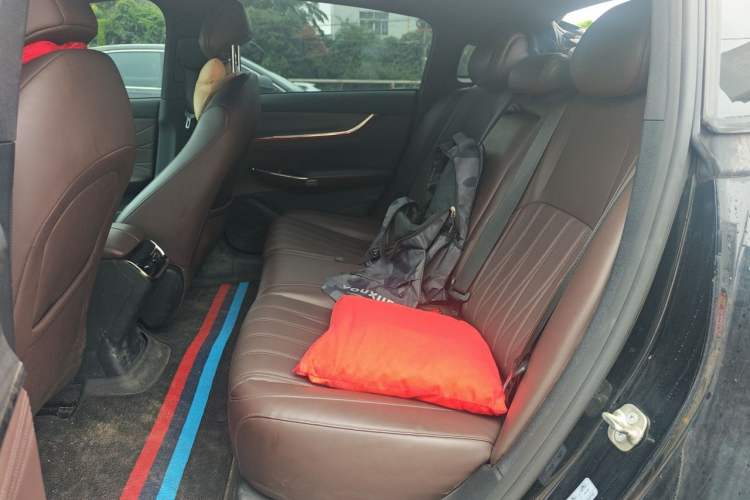 Used CHANGAN NEVO A07 2025 Blue Whale Extended-Range 230 Prestige Model Left Rear Seat