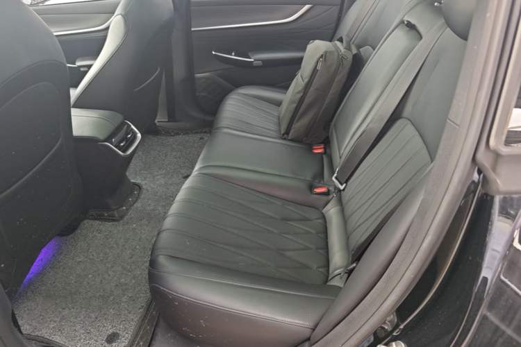 Used CHANGAN NEVO A07 2025 Pure Electric "True Fragrance" Edition 625 Flagship Model Left Rear Seat