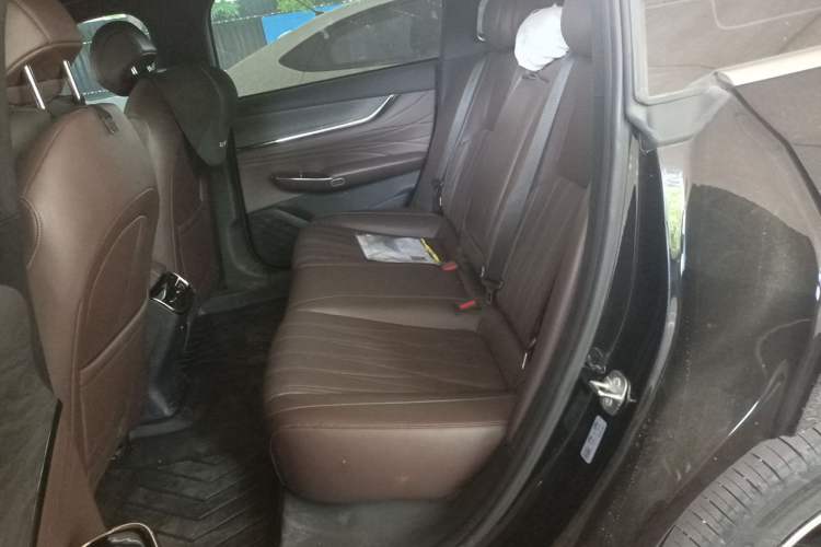 Used CHANGAN NEVO A07 2025 All-Electric "True Fragrance" Edition 710-Mile Long-Range Version Left Rear Seat