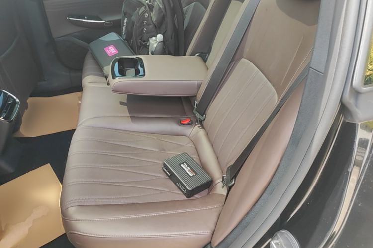 Used CHANGAN NEVO A07 2025 Blue Whale Pure Electric 625 Flagship Model Left Rear Seat
