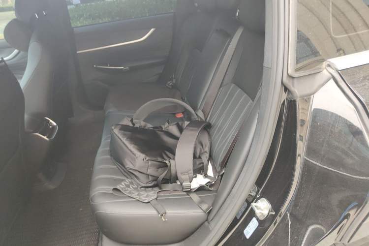 Used CHANGAN NEVO A07 2025 All-Electric "True Fragrance" Edition 710-Mile Long-Range Version Left Rear Seat