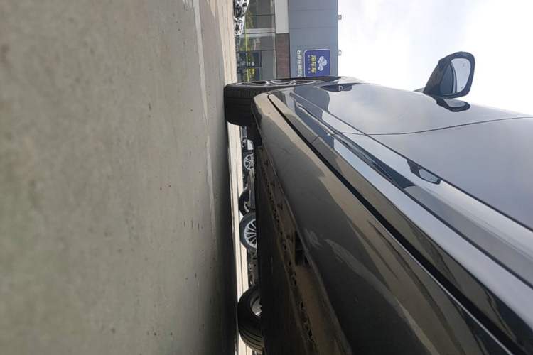 Used CHANGAN NEVO A07 2025 Blue Whale Pure Electric 625 Flagship Model Left Side Sill