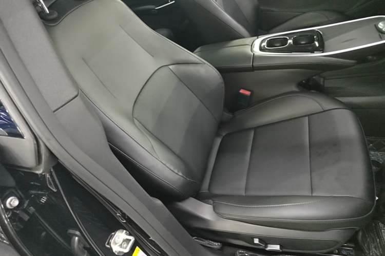Used CHANGAN NEVO A07 2025 Blue Whale Pure Electric Version 525 Luxury Model Right Front Seat