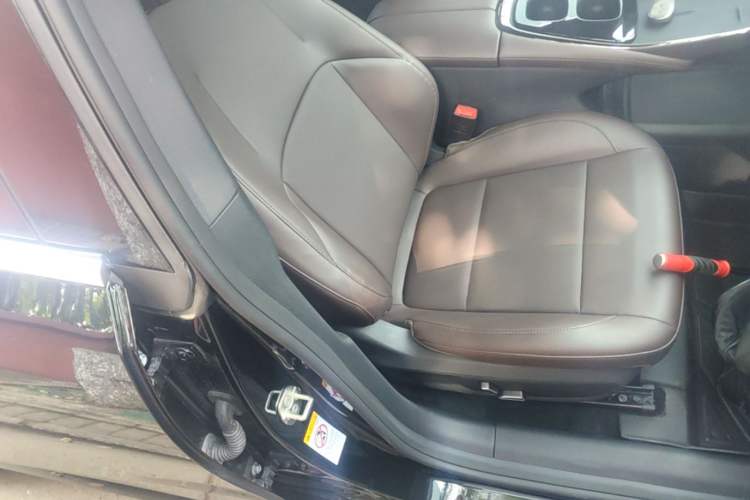 Used CHANGAN NEVO A07 2025 Blue Whale Pure Electric Version 625 Luxury Model Right Front Seat