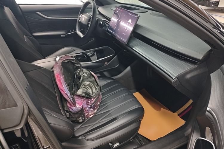 Used CHANGAN NEVO A07 2025 Pure Electric "True Fragrance" Edition 625 Flagship Model Right Front Seat