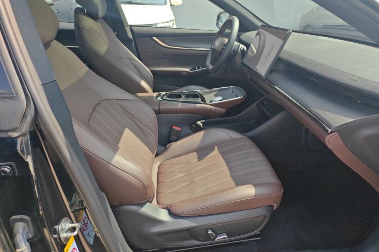 Used CHANGAN NEVO A07 2025 Range-Extended "True Fragrant" Edition 230 Premium Version Right Front Seat