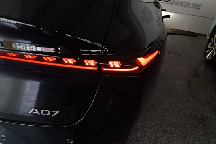 Used CHANGAN NEVO A07 2025 Blue Whale Pure Electric Version 625 Luxury Model Right Rear Taillight