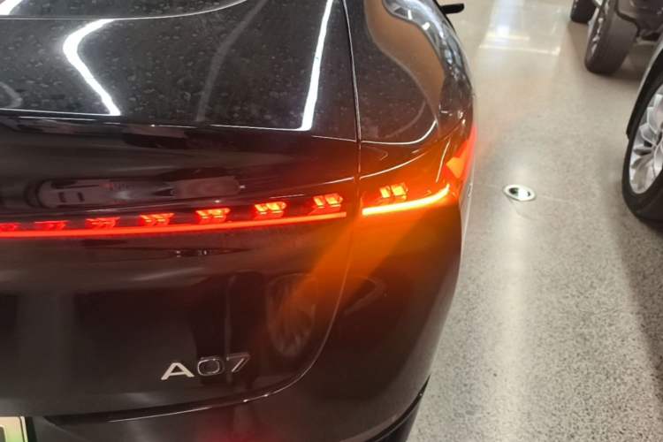 Used CHANGAN NEVO A07 2025 Blue Whale All-Electric 515 Collection Model Right Rear Taillight