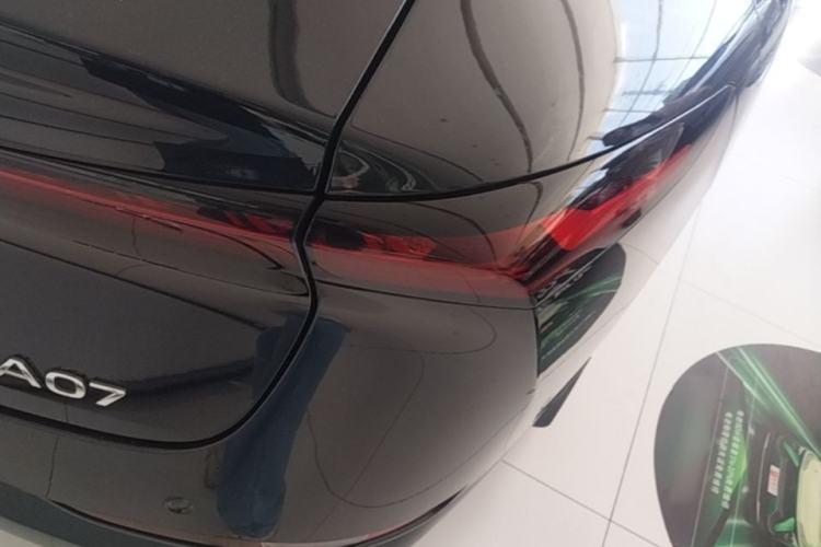 Used CHANGAN NEVO A07 2025 Pure Electric "True Fragrance" Edition 625 Flagship Model Right Rear Taillight