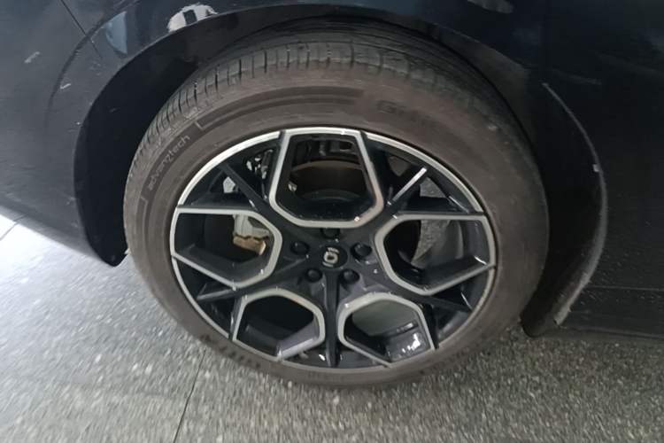 Used CHANGAN NEVO A07 2025 Blue Whale Pure Electric Version 625 Luxury Model Right Rear Wheel Hub