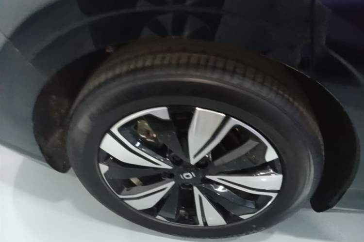 Used CHANGAN NEVO A07 2025 Blue Whale Range-Extending Model 140 Elite Version Right Rear Wheel Hub