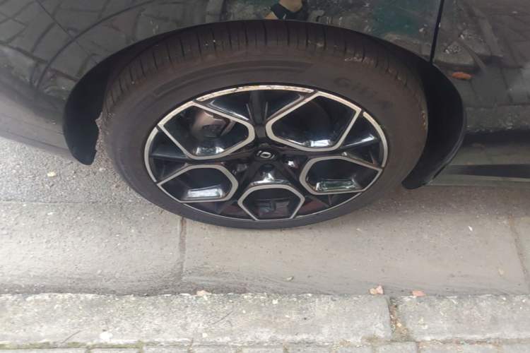 Used CHANGAN NEVO A07 2025 Blue Whale Pure Electric Version 625 Luxury Model Right Rear Wheel Hub
