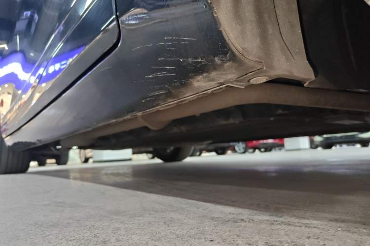 Used CHANGAN NEVO A07 2025 Range-Extended "Truly Delicious" 140 Elite Version Right Side Sill