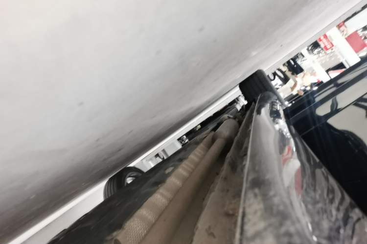 Used CHANGAN NEVO A07 2025 Blue Whale Extended-Range 230 Prestige Model Right Side Sill