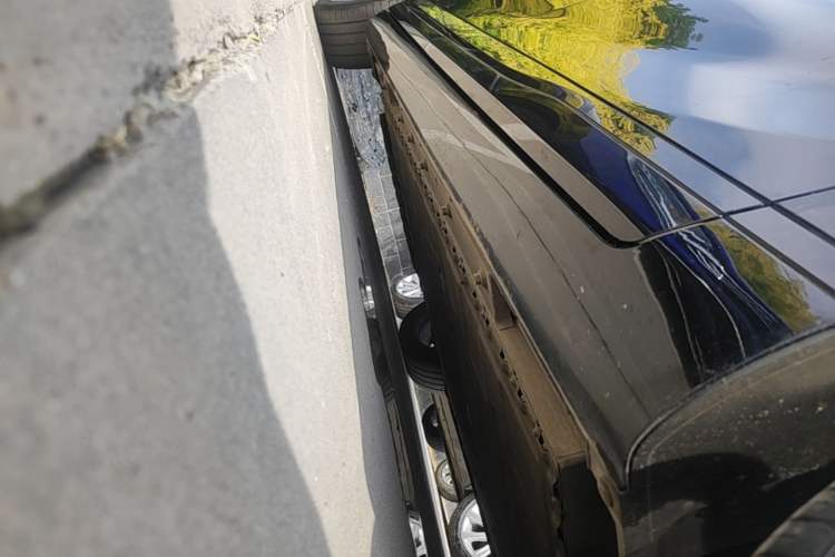 Used CHANGAN NEVO A07 2025 Blue Whale Pure Electric 625 Flagship Model Right Side Sill