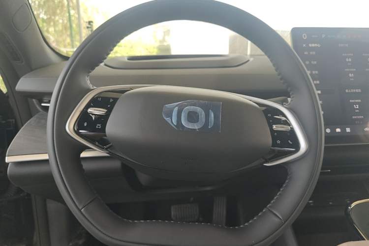 Used CHANGAN NEVO A07 2025 Blue Whale Range-Extending Version 230 Flagship Model Steering Wheel
