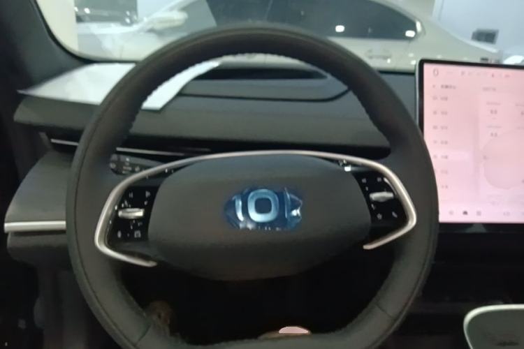 Used CHANGAN NEVO A07 2025 Blue Whale Range-Extending Model 140 Elite Version Steering Wheel