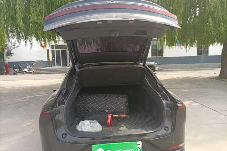 Used CHANGAN NEVO A07 2025 Blue Whale Pure Electric 525 Flagship Model Trunk