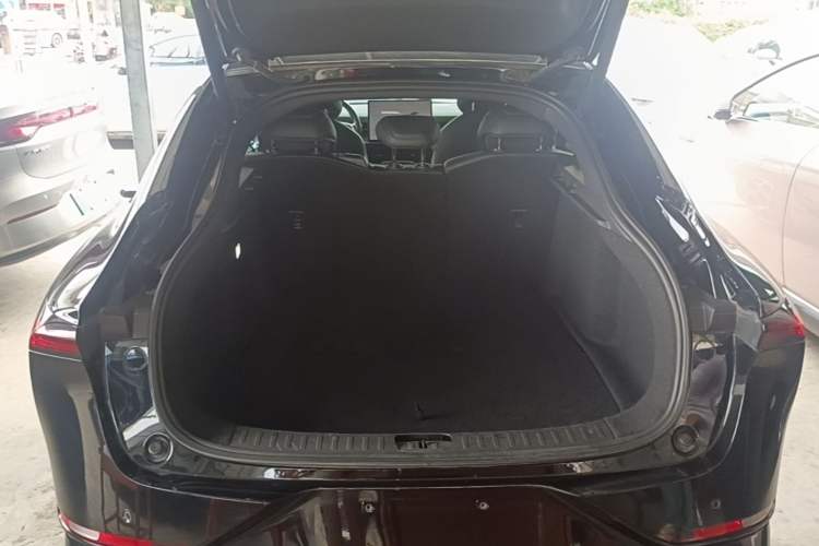 Used CHANGAN NEVO A07 2025 Blue Whale Pure Electric Version 625 Luxury Model Trunk