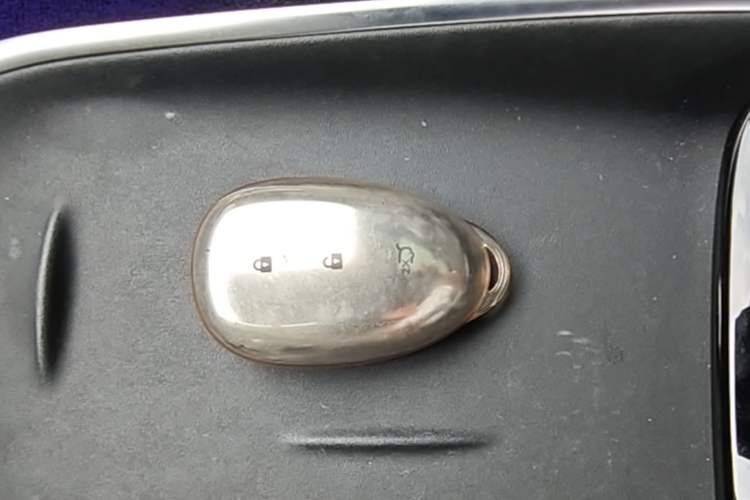 Used CHANGAN NEVO A07 2025 Pure Electric "True Fragrance" Edition 625 Flagship Model Vehicle Key