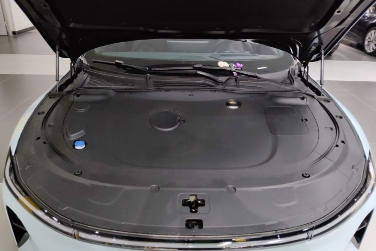 Used CHANGAN NEVO A07 2025 Blue Whale Pure Electric 625 Flagship Model Engine Bay