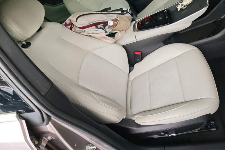 Used CHANGAN NEVO A07 2025 Range-Extended "True Fragrant" Edition 230 Luxury Version Right Front Seat