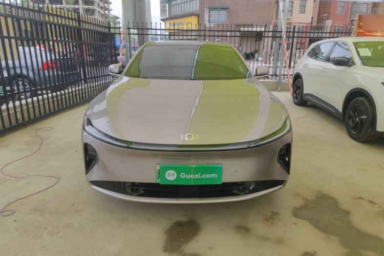 Used CHANGAN NEVO A07 2025 Blue Whale Pure Electric 625 Flagship Model Front