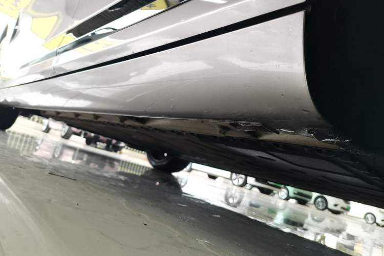 Used CHANGAN NEVO A07 2025 Blue Whale Pure Electric Version 625 Luxury Model Left Side Sill