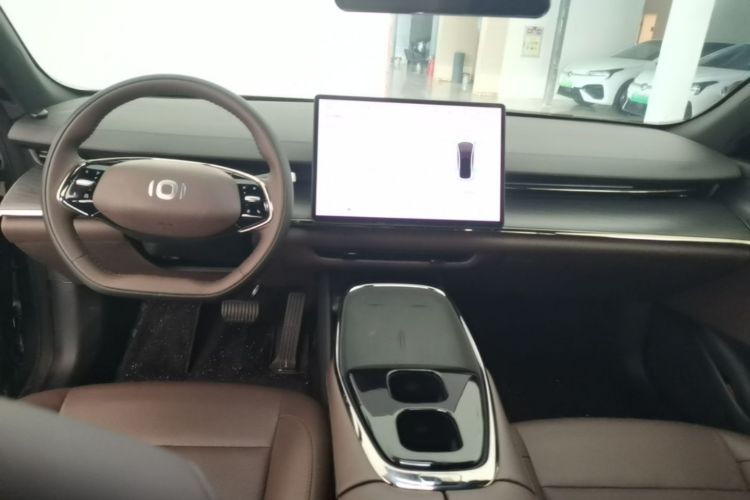 Used CHANGAN NEVO A07 2025 Blue Whale Pure Electric Version 525 Luxury Model Center Console
