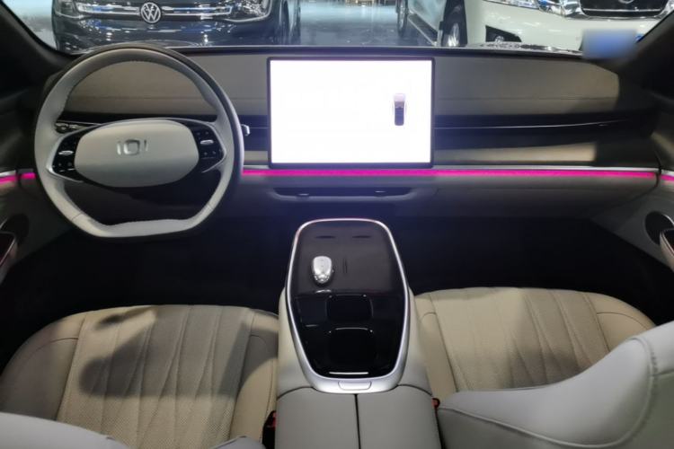 Used CHANGAN NEVO A07 2025 Blue Whale Extended-Range 230 Prestige Model Center Console