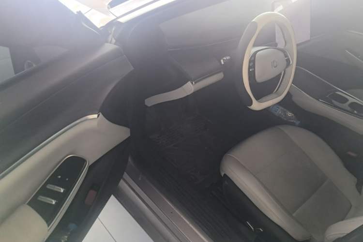 Used CHANGAN NEVO A07 2025 All-Electric "Real Bargain" 525 Luxury Model Driver Seat