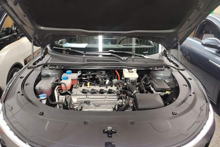 Used CHANGAN NEVO A07 2025 Blue Whale Range-Extending Model 140 Elite Version Engine Bay